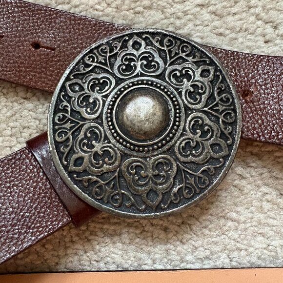Harold's brown boho pebbled leather big buckle belt made in Italy women's small - Picture 1 of 6